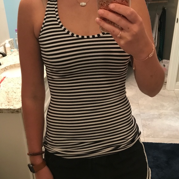 Lululemon Razor back top - Picture 4 of 4